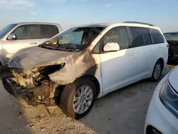 Carros salvage sin ofertas aún a la venta en subasta: 2014 Toyota Sienna LE