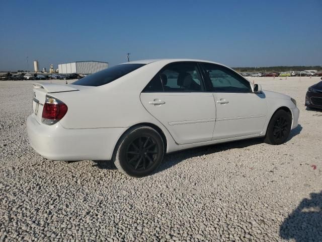 2005 Toyota Camry LE