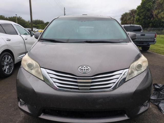 2011 Toyota Sienna XLE