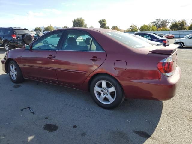 2005 Toyota Camry LE