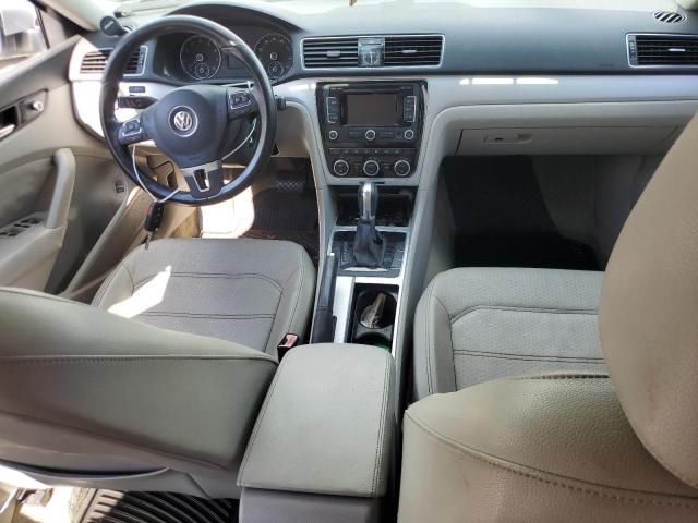 2012 Volkswagen Passat SE