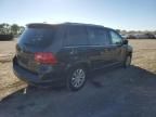 2012 Volkswagen Routan SE