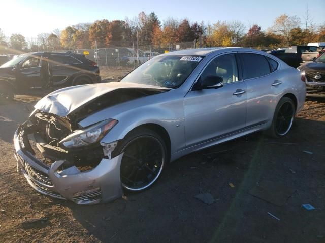 2015 Infiniti Q70 3.7