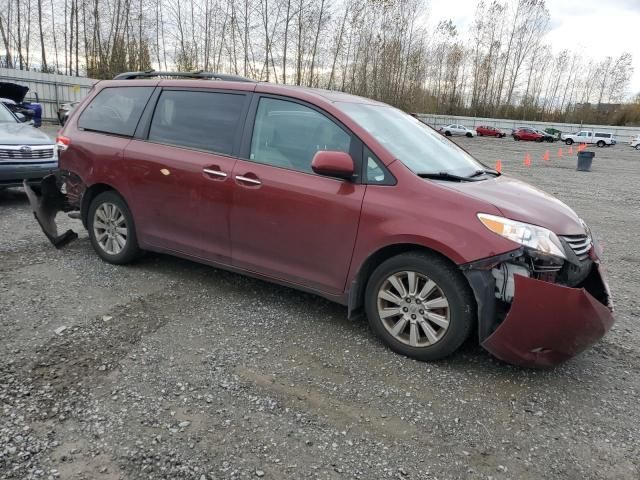 2013 Toyota Sienna XLE