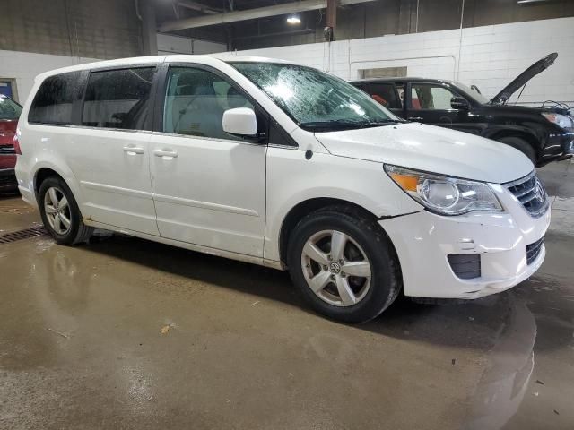 2010 Volkswagen Routan SE