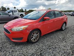 Carros dañados por inundaciones a la venta en subasta: 2015 Ford Focus SE