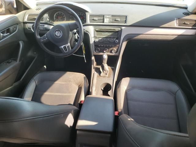 2014 Volkswagen Passat S