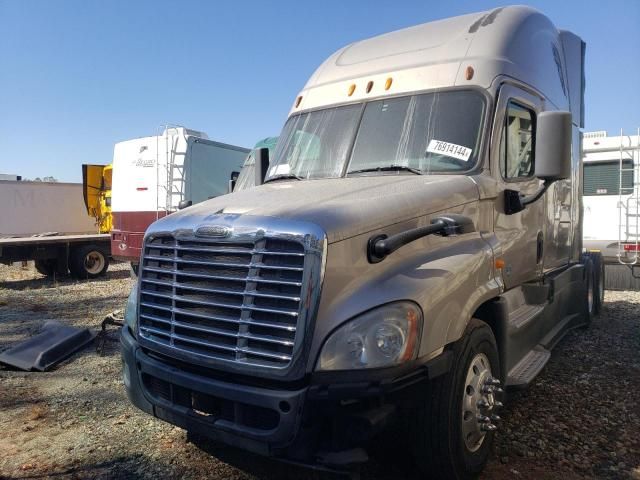 2014 Freightliner Cascadia 125