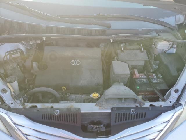 2011 Toyota Sienna XLE