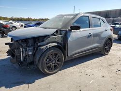 Carros salvage sin ofertas aún a la venta en subasta: 2022 Nissan Kicks SR