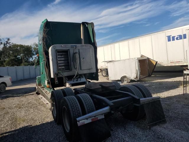 1996 Freightliner Conventional FLD120