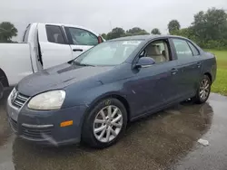 Salvage cars for sale at Riverview, FL auction: 2010 Volkswagen Jetta Limited