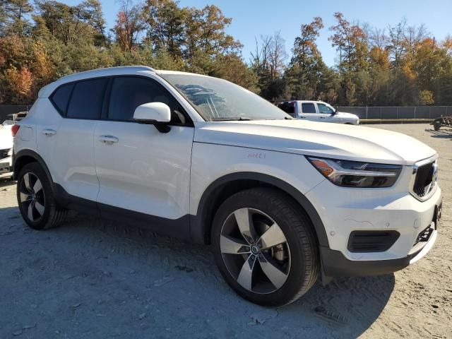 2019 Volvo XC40 T5 Momentum