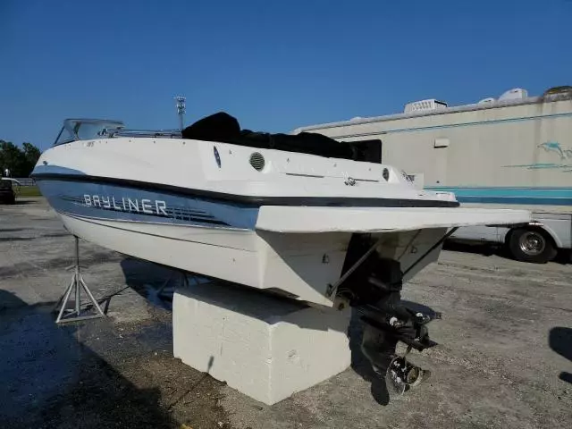 2013 Bayliner Boat