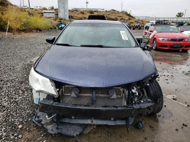 2014 Toyota Camry Hybrid