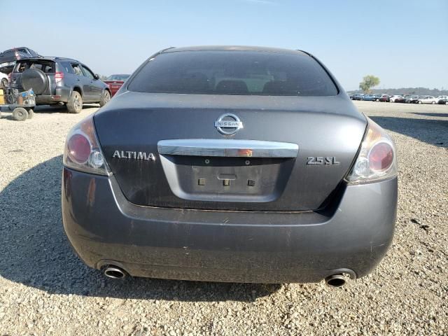 2010 Nissan Altima Base