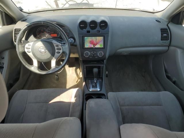 2010 Nissan Altima Base