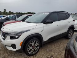 KIA Vehiculos salvage en venta: 2021 KIA Seltos S