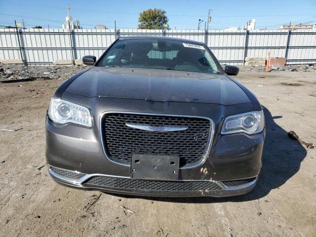 2016 Chrysler 300 Limited