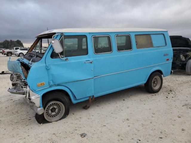 1972 Ford Club Wagon