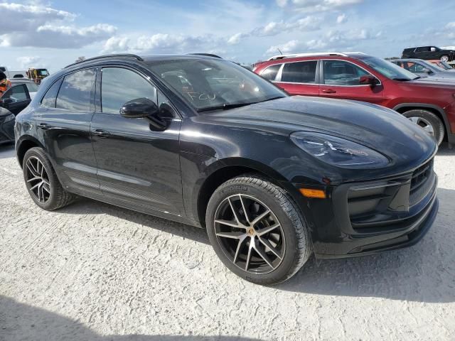 2023 Porsche Macan Base