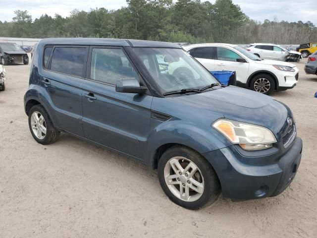 2011 KIA Soul +