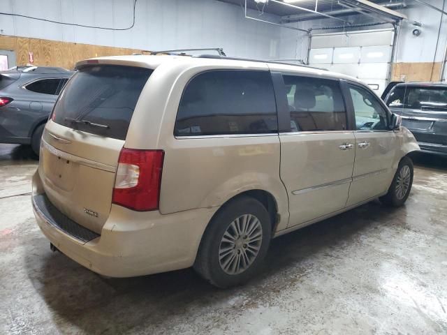 2014 Chrysler Town & Country Touring L