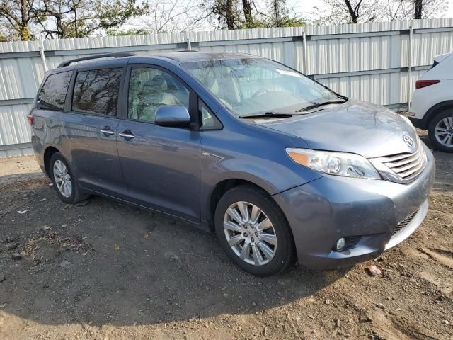 2017 Toyota Sienna XLE