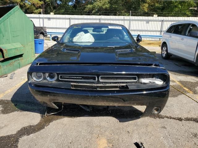 2015 Dodge Challenger SXT