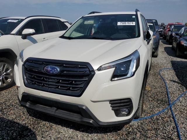 2022 Subaru Forester Premium