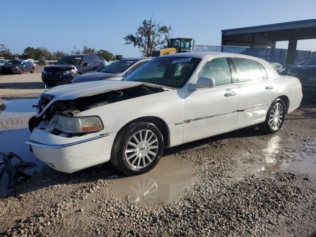 2003 Lincoln Town Car Signature