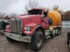 2014 Kenworth Construction W900