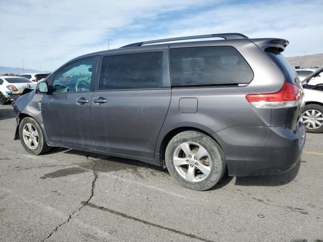 2013 Toyota Sienna LE