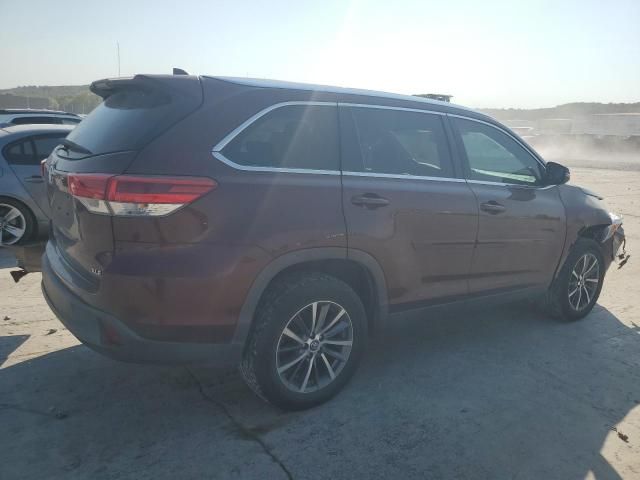 2019 Toyota Highlander SE