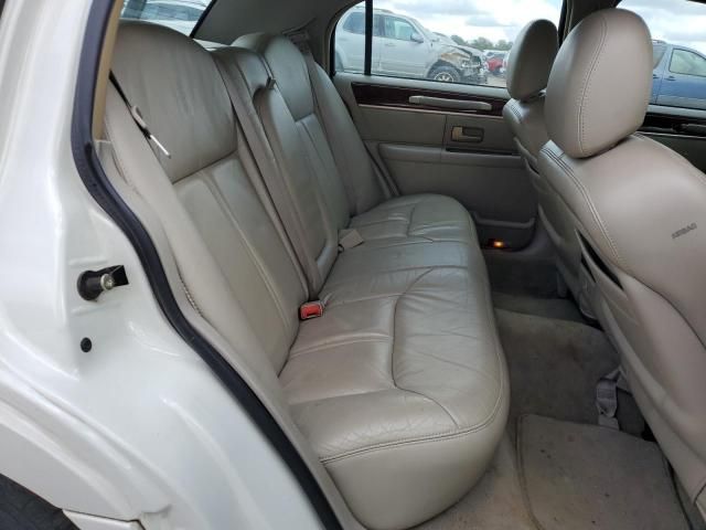 2004 Lincoln Town Car Ultimate