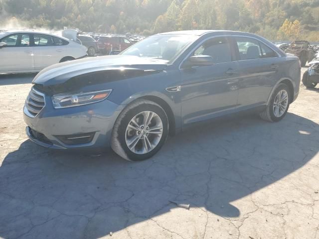 2018 Ford Taurus SEL