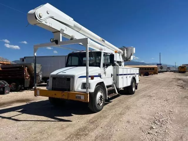 1996 Freightliner Medium Conventional FL70