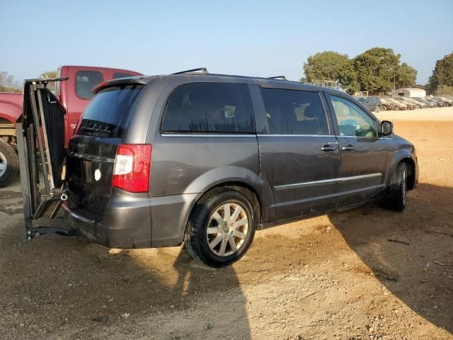 2016 Chrysler Town & Country Touring