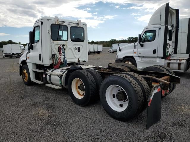 2015 Freightliner Cascadia 125