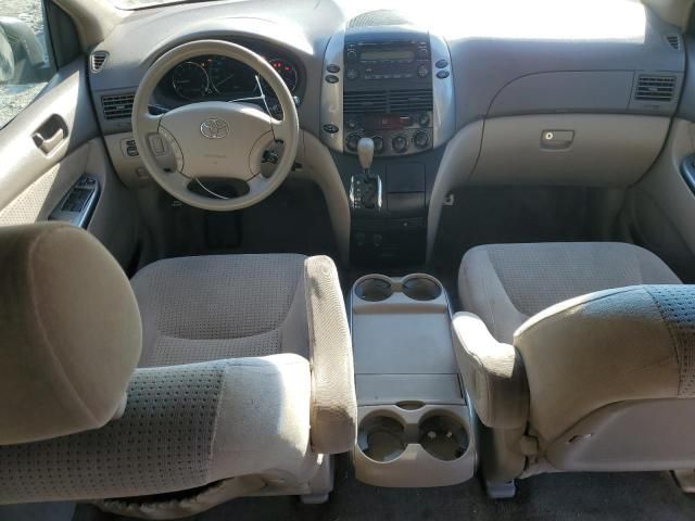 2006 Toyota Sienna CE