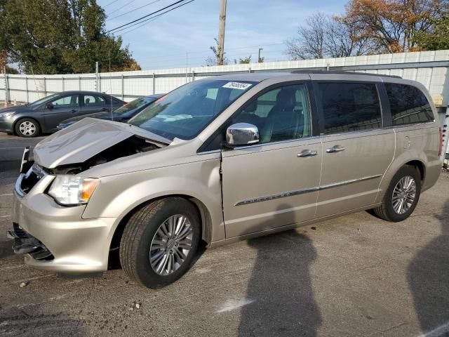 2014 Chrysler Town & Country Touring L