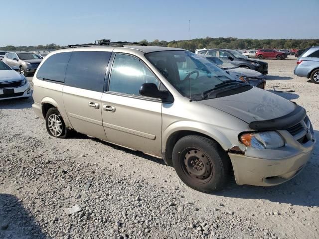 2005 Dodge Grand Caravan SE