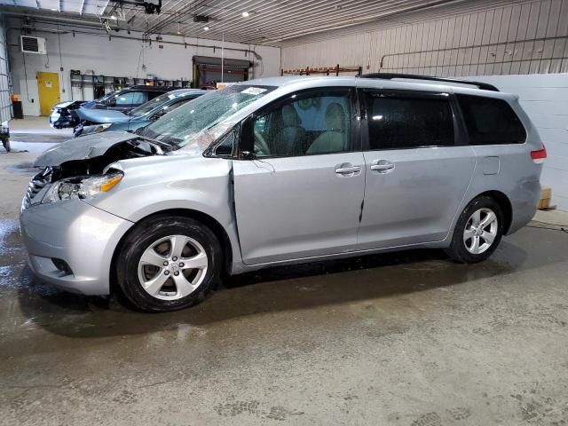 2012 Toyota Sienna LE