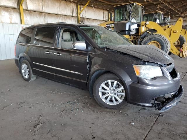 2015 Chrysler Town & Country Limited Platinum