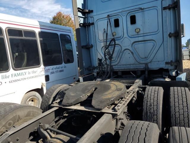 2014 Freightliner Cascadia 125