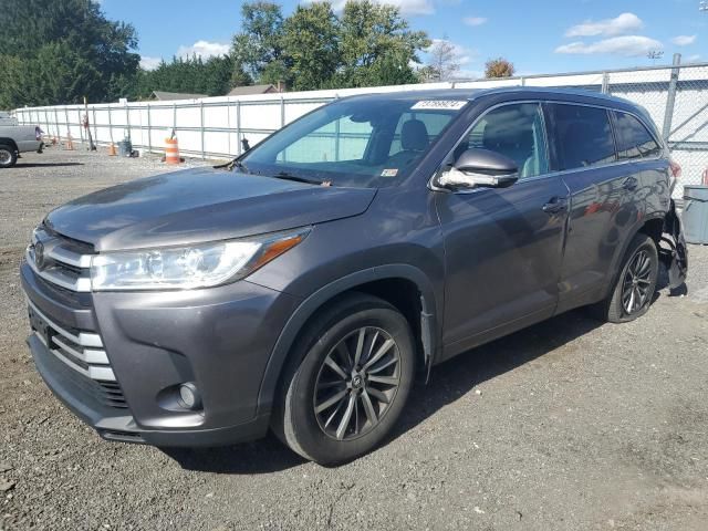 2018 Toyota Highlander SE