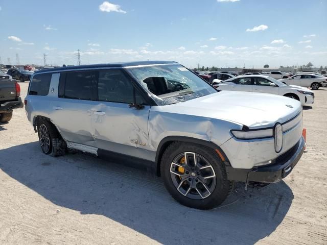 2024 Rivian R1S Adventure