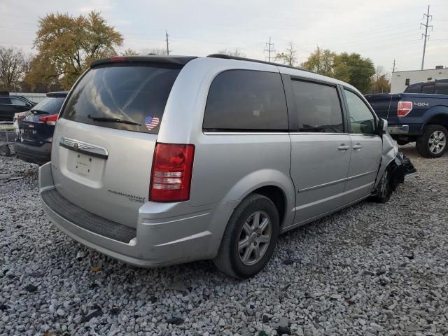 2010 Chrysler Town & Country Touring