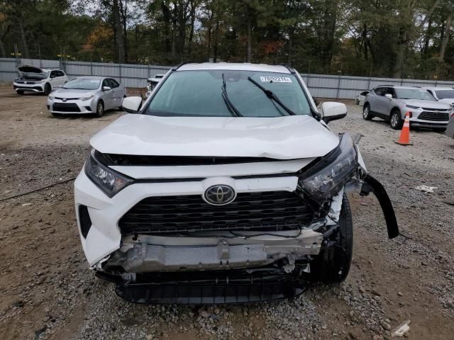 2019 Toyota Rav4 LE