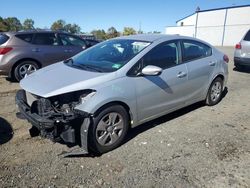 KIA Vehiculos salvage en venta: 2016 KIA Forte LX